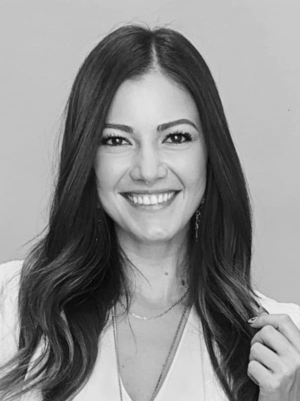 Kira Hooker